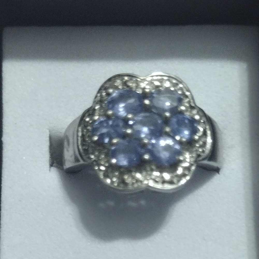 Natural Tanzonite Stones Set In Sterling Silver Ring New No Tags Size 6
